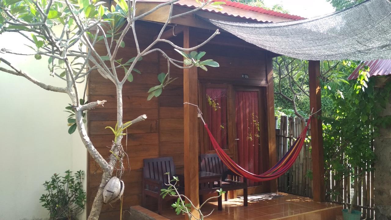 The Joe Bungalow Gili Trawangan Exterior photo