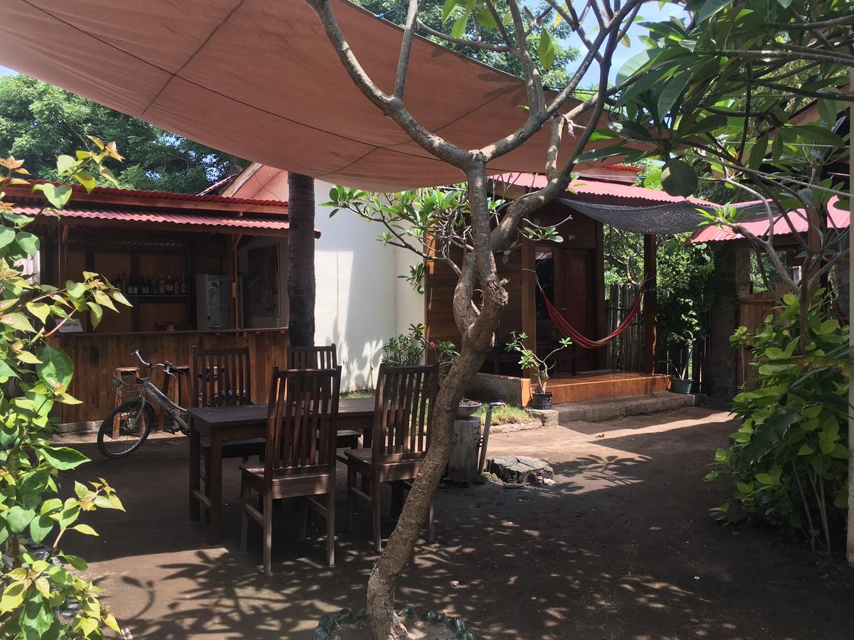 The Joe Bungalow Gili Trawangan Exterior photo